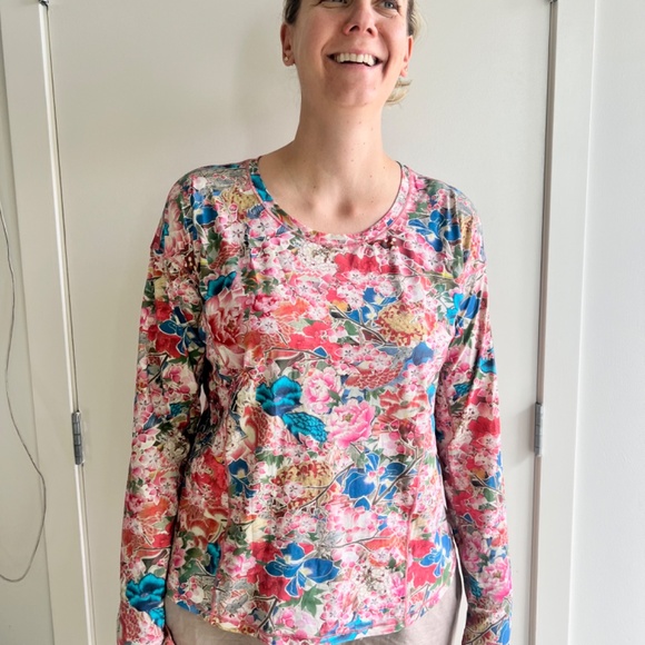 lululemon size 12 floral long sleeve - Picture 4 of 5